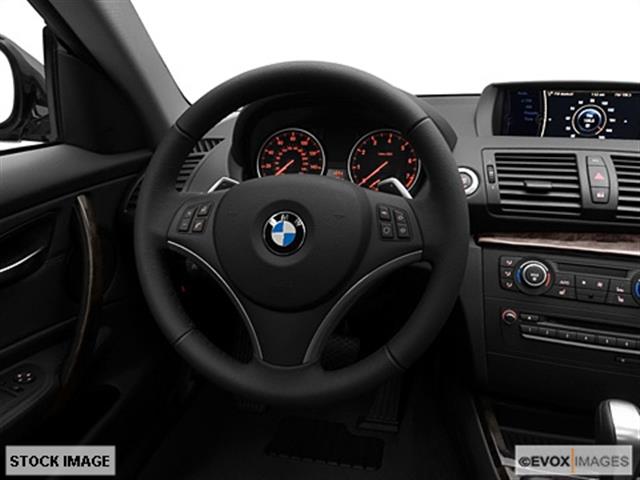 BMW 1 series 2011 photo 3