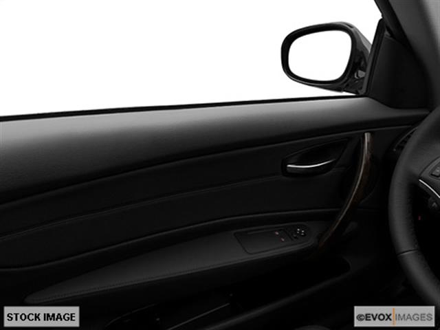 BMW 1 series 2011 photo 4