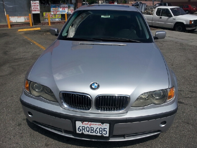 BMW 3-Series 2002 photo 4