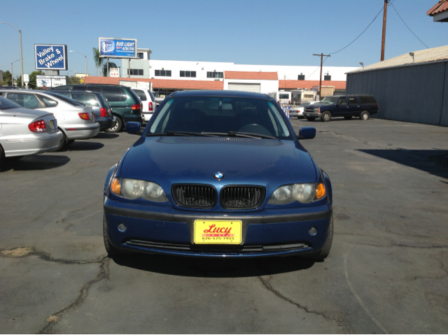 BMW 3-Series 2002 photo 2