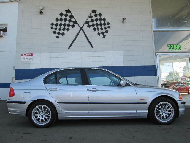 BMW 3 series 2000 photo 1