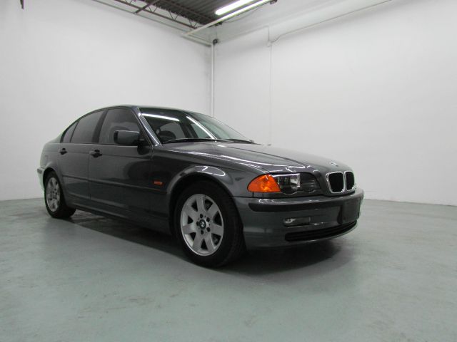 BMW 3 series 2001 photo 1