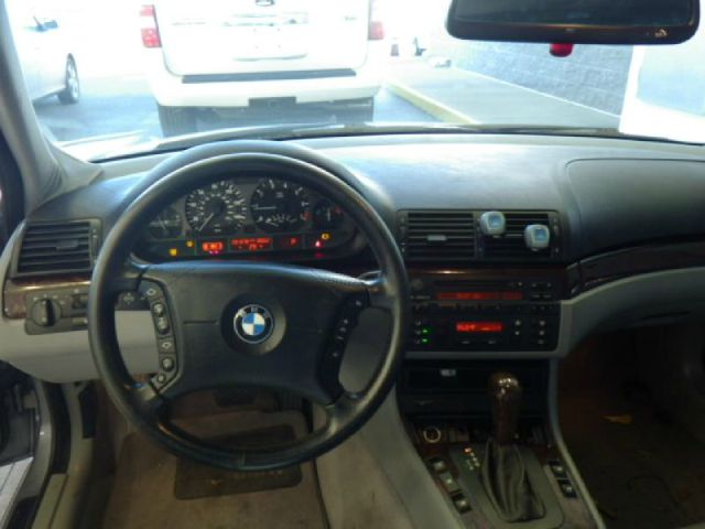 BMW 3 series 2004 photo 3