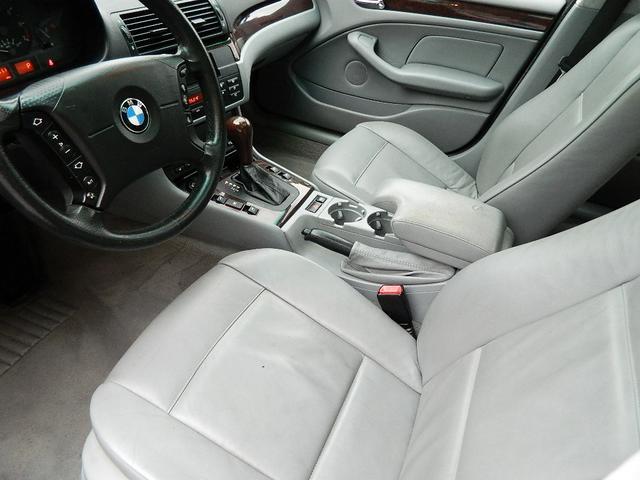 BMW 3 series 323i 4dr Sdn Sedan Sedan