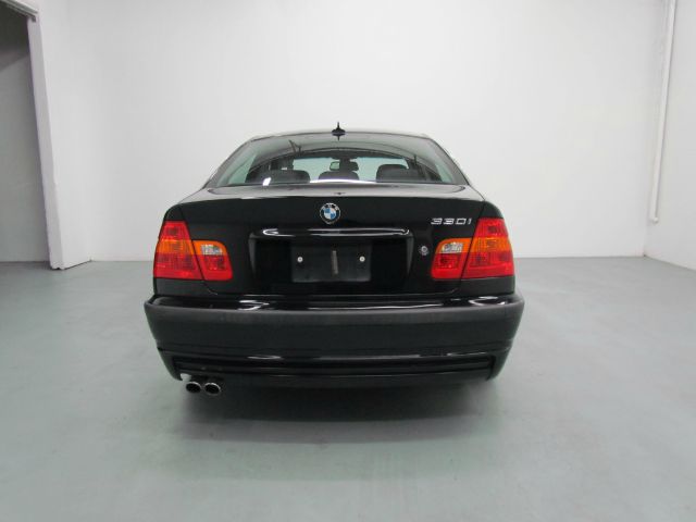 BMW 3 series 2004 photo 2