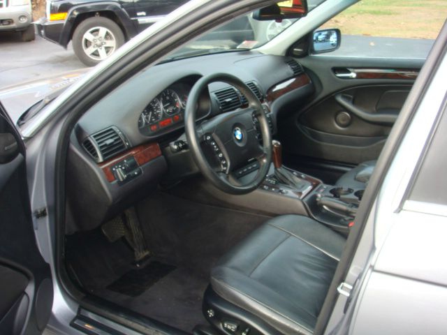 BMW 3 series 2004 photo 2