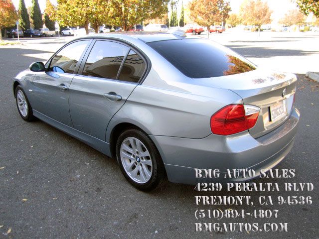 BMW 3 series 2006 photo 2