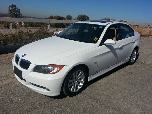 BMW 3 series 2LT Sport Sedan