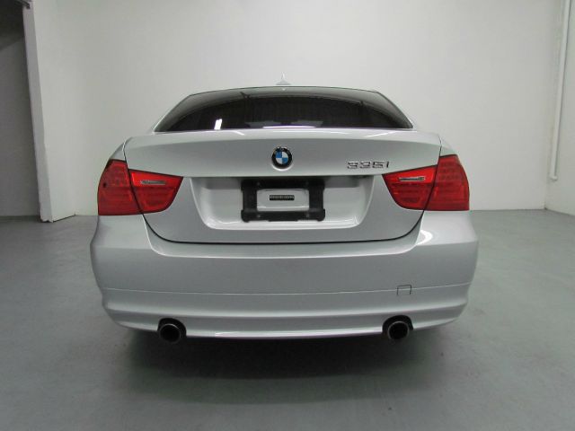 BMW 3 series 2009 photo 3