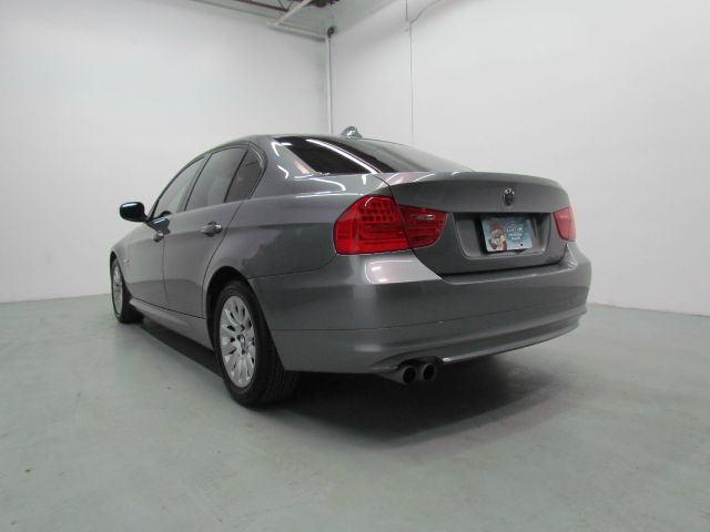 BMW 3 series 2009 photo 4