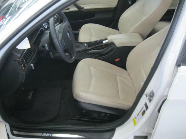 BMW 3 series 2010 photo 1