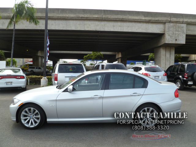 BMW 3 series Supercab-short-xlt-4wd-e85-sync-1 Owner Sedan