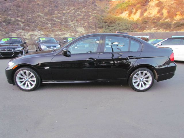 BMW 3 series 2011 photo 3