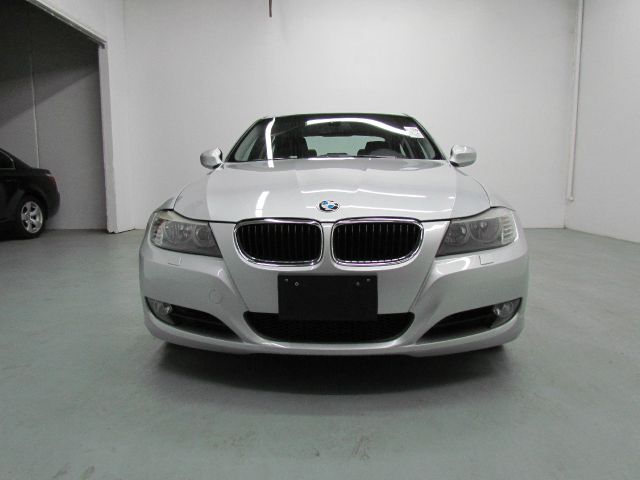 BMW 3 series 2011 photo 4