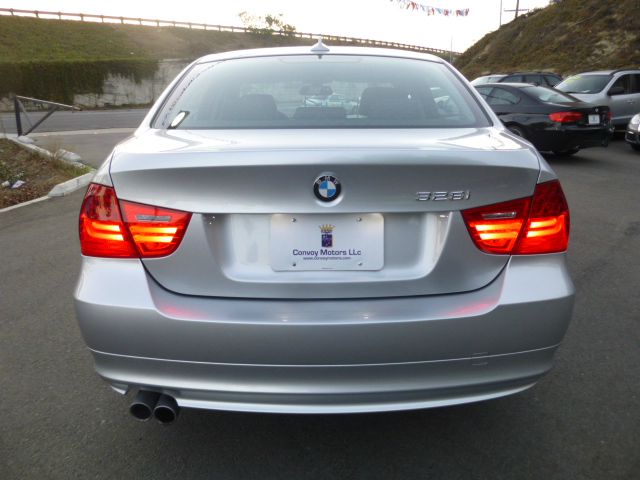 BMW 3 series 2011 photo 1