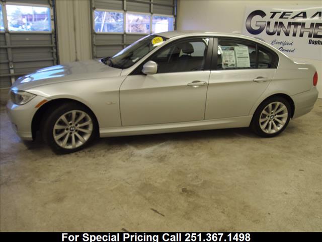 BMW 3 series 2011 photo 1