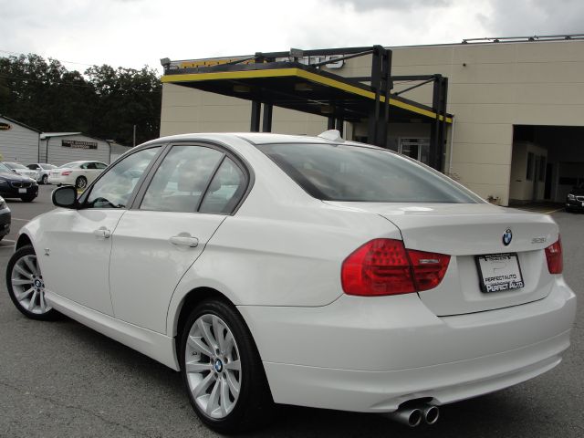 BMW 3 series 2011 photo 4