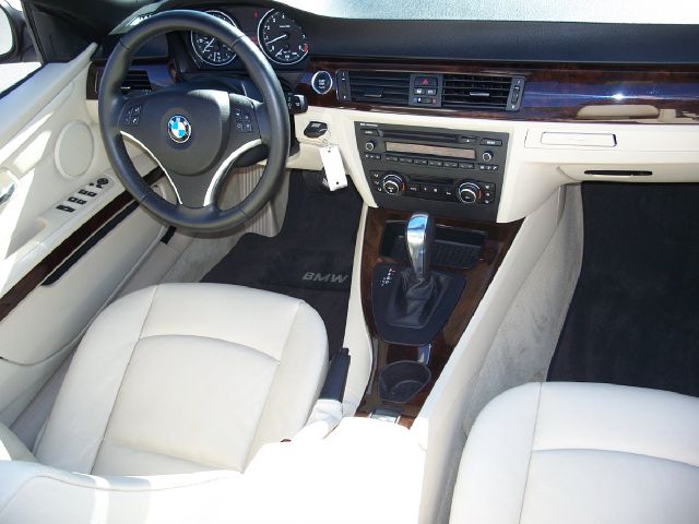 BMW 3 series 2011 photo 4