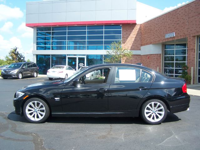 BMW 3 series EXT WB W/1sb PKG Sedan