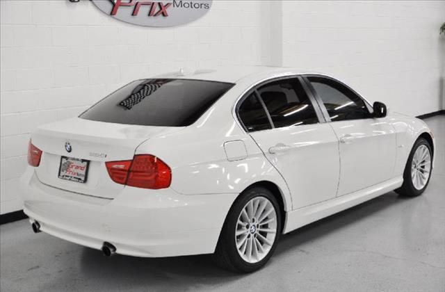 BMW 3 series 2011 photo 1