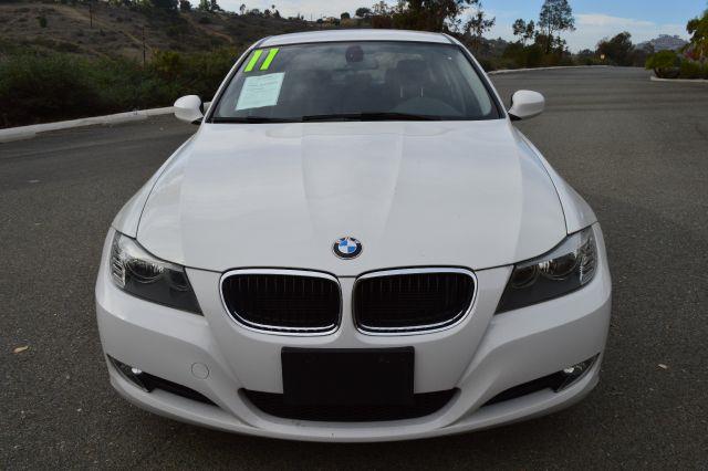 BMW 3 series 2011 photo 3