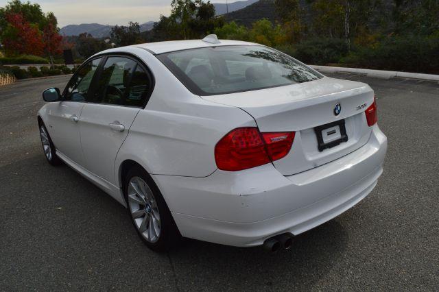 BMW 3 series 2011 photo 4