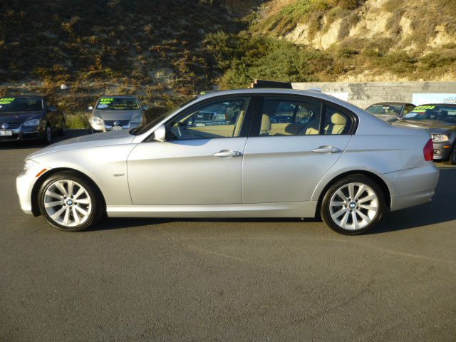 BMW 3 series 2011 photo 3