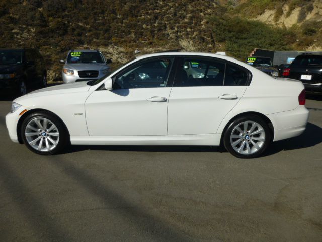 BMW 3 series 2011 photo 1