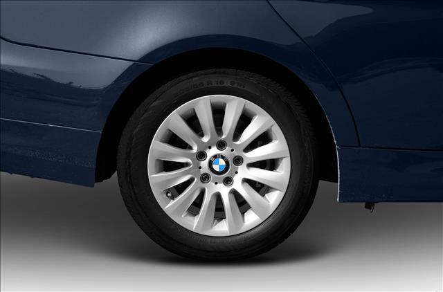 BMW 3 series 2011 photo 4