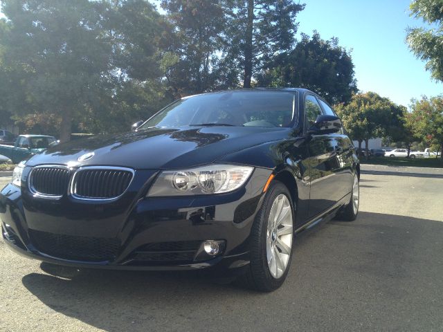 BMW 3 series EXT WB W/1sb PKG Sedan