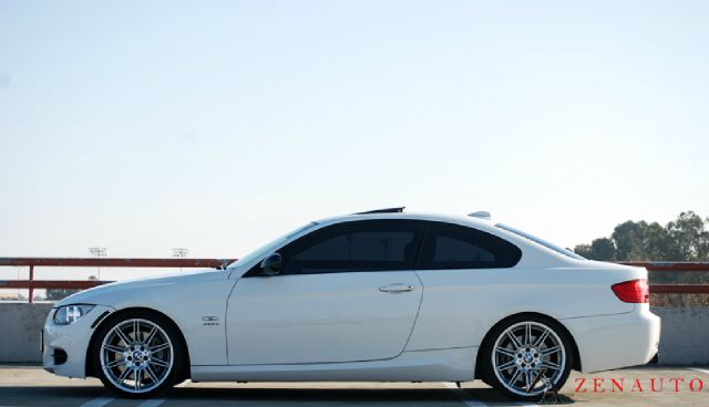 BMW 3 series 2011 photo 2