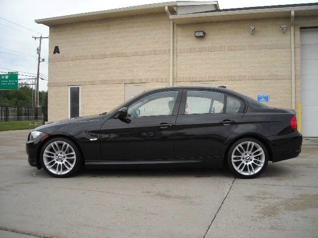 BMW 3 series 2011 photo 2