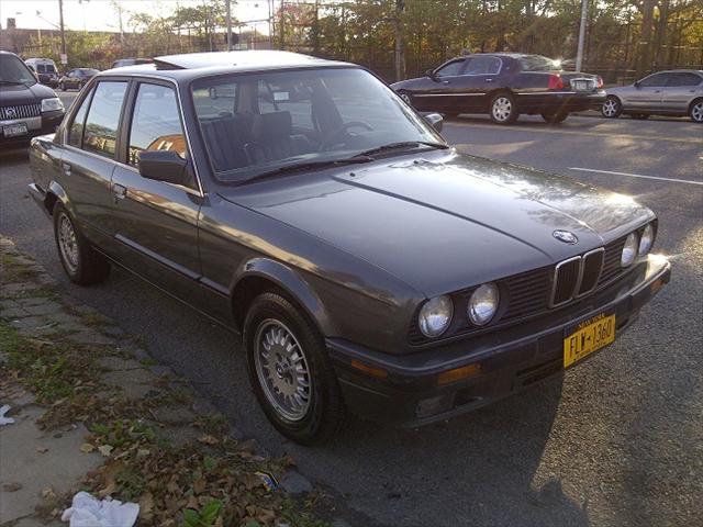 BMW 3 series 1990 photo 2