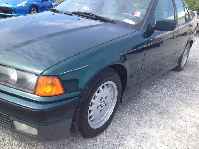 BMW 3 series 1994 photo 2