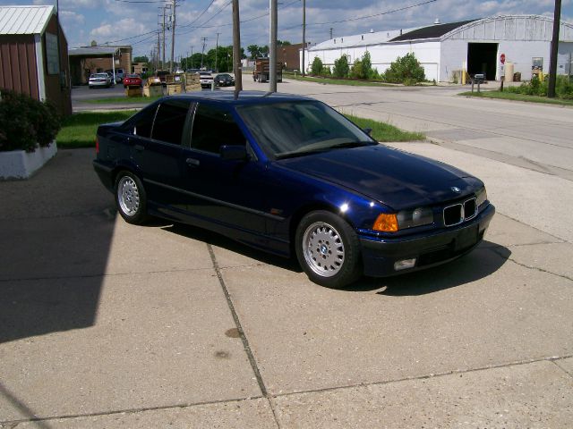 BMW 3 series 1996 photo 2