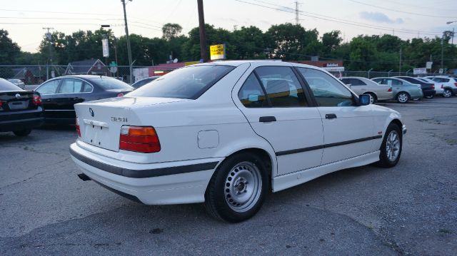 BMW 3 series 1997 photo 2