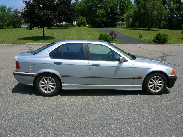 BMW 3 series 1997 photo 2