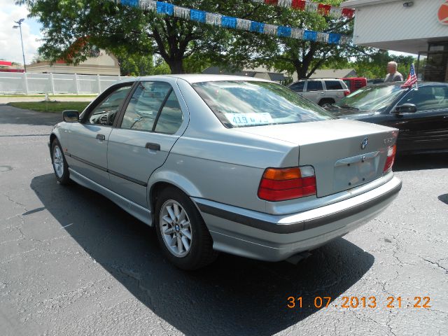 BMW 3 series 1997 photo 1