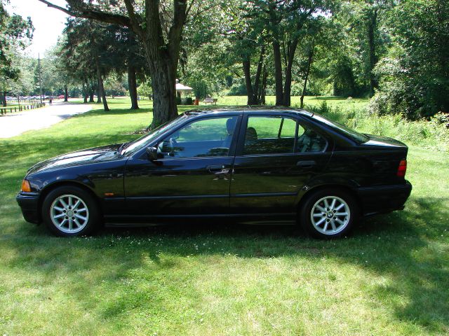 BMW 3 series 1998 photo 2