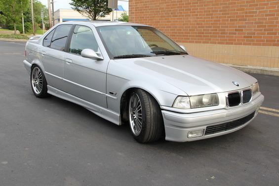 BMW 3 series 1998 photo 1