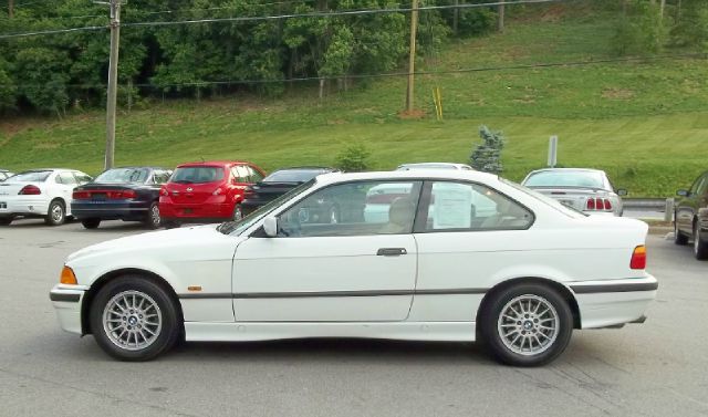 BMW 3 series 1998 photo 4