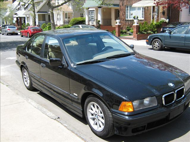 BMW 3 series 1998 photo 1