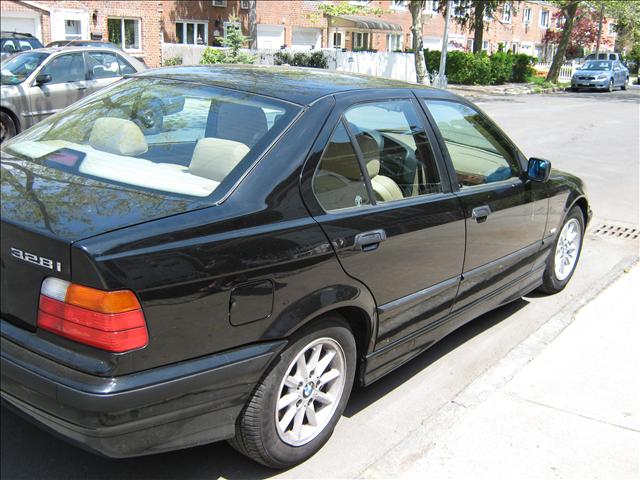 BMW 3 series 1998 photo 2