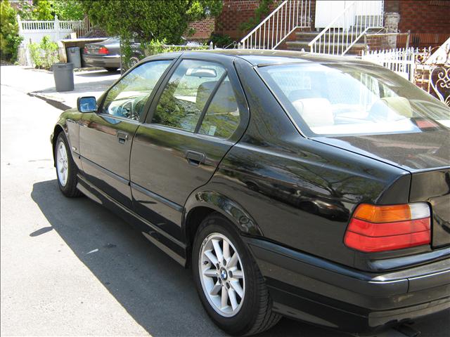 BMW 3 series 1998 photo 3