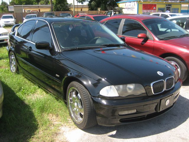 BMW 3 series SE Automatic 4X4 Beutiful Sedan