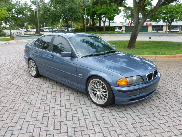 BMW 3 series 2000 photo 1