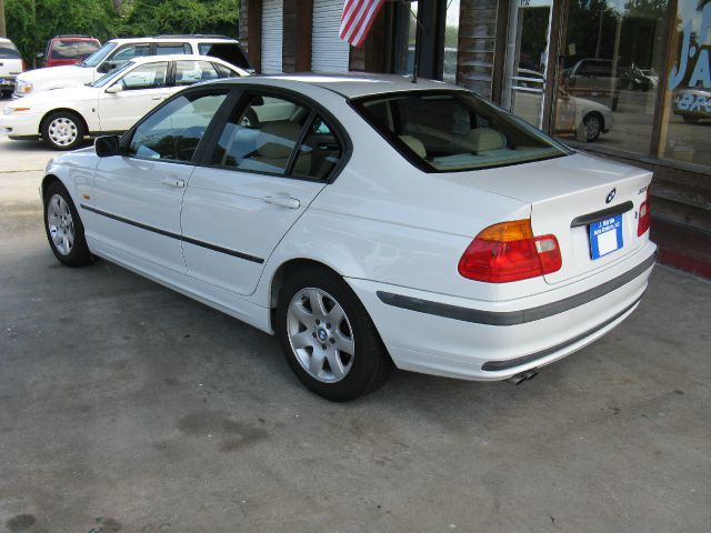 BMW 3 series 2000 photo 1