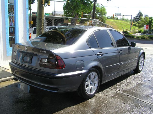 BMW 3 series 2000 photo 2