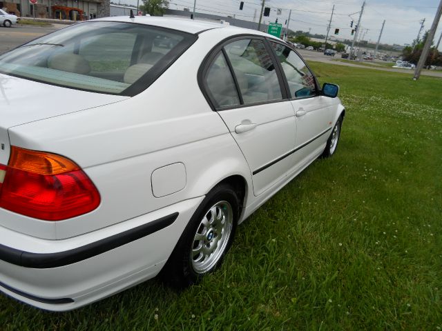 BMW 3 series 2000 photo 25