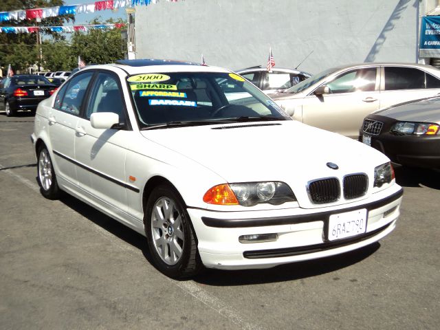 BMW 3 series 2000 photo 1